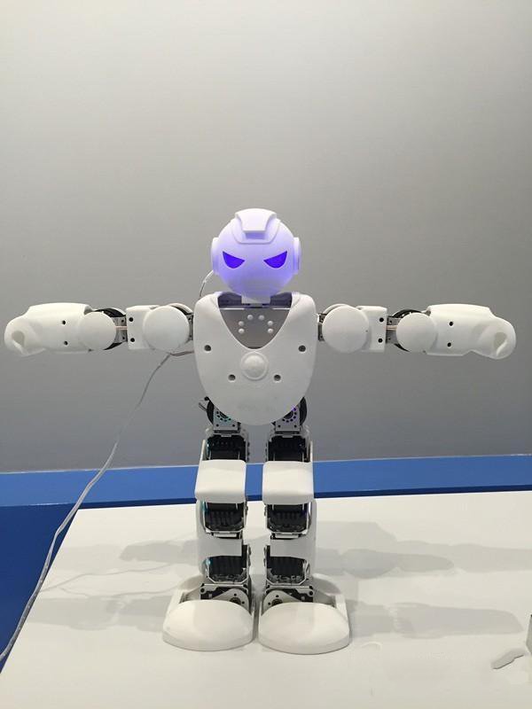 從3d打印市場(chǎng)發(fā)展前景看全國(guó)大學(xué)生機(jī)器人大賽首次引入3D打印