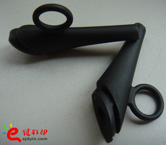 小批量復(fù)模軟膠手板1